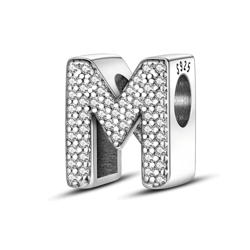 Buchstaben-Charm mit Zirkonia – Personalisierter Anhänger